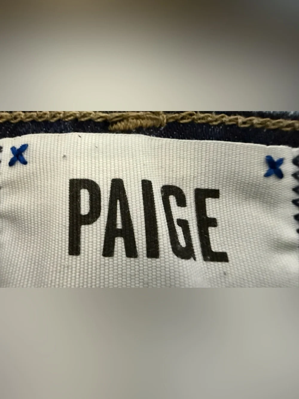 PAIGE Women’s Bermuda Denim Short Size 29 Dark Wash Stretch Cuffed Raw Hem Jorts